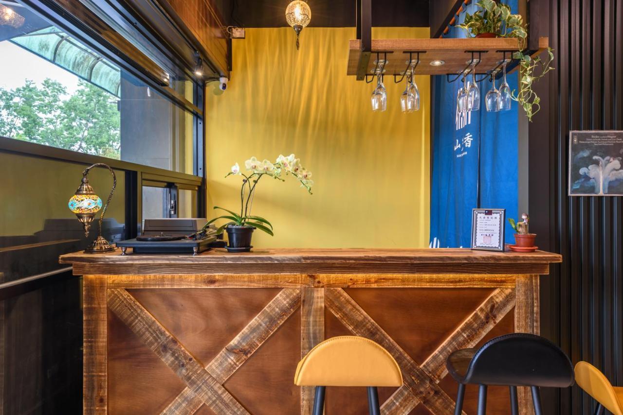 山多香青年民宿 Santhosham Hostel Yilan Extérieur photo