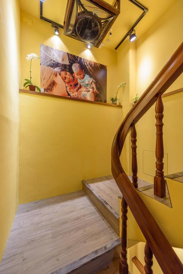 山多香青年民宿 Santhosham Hostel Yilan Extérieur photo